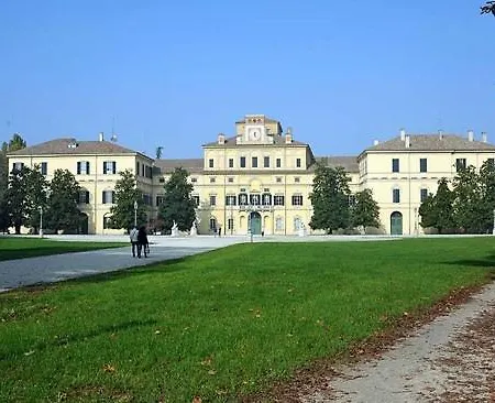 דירה Palazzo Altavilla Deluxe פארמה