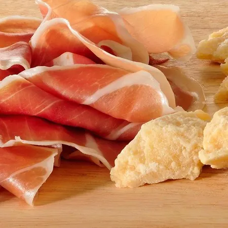 Palazzo Altavilla Deluxe Апартаменты Парма